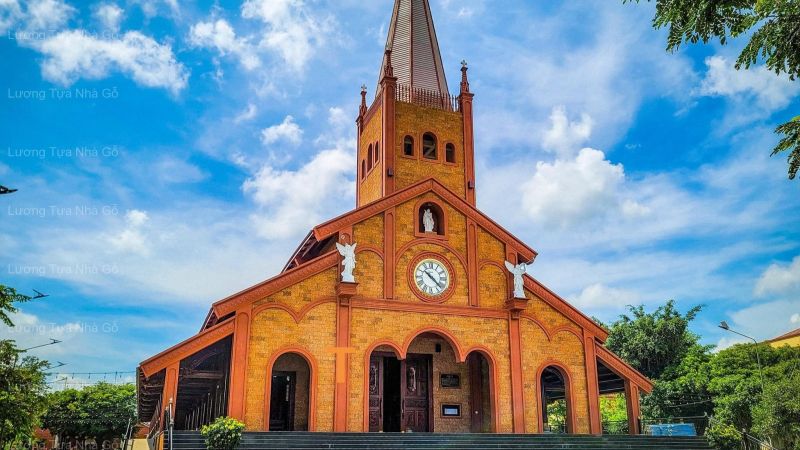 Nhà Thờ Gỗ Gia Ray - Công Trình Nhà Thờ Gỗ Hiếm Hoi Tại Khu Vực Phía Nam (Giáo Phận Xuân Lộc)